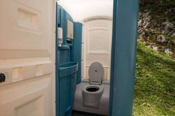 Best Restroom Trailer for Weddings  in Pennington Gap, VA